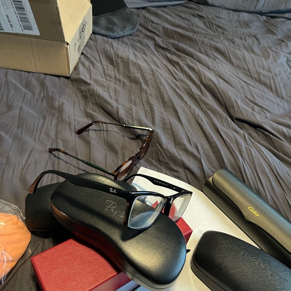 Glasses - Picture 3 of 3